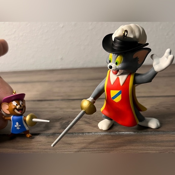 Hallmark NEW 2011 “Two Mouseketeers” Tom and Jerry- 2 Christmas Ornaments - Picture 3 of 11